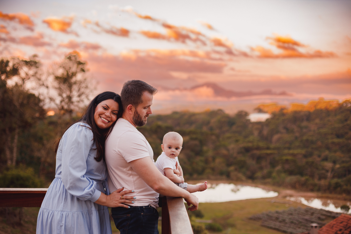 Fotografa familia Curitiba - Ensaio externo Lavandario vila lavanda 6 meses