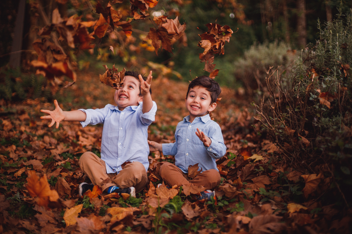 Fotografa familia Curitiba - ensaio externo Lavandário familia