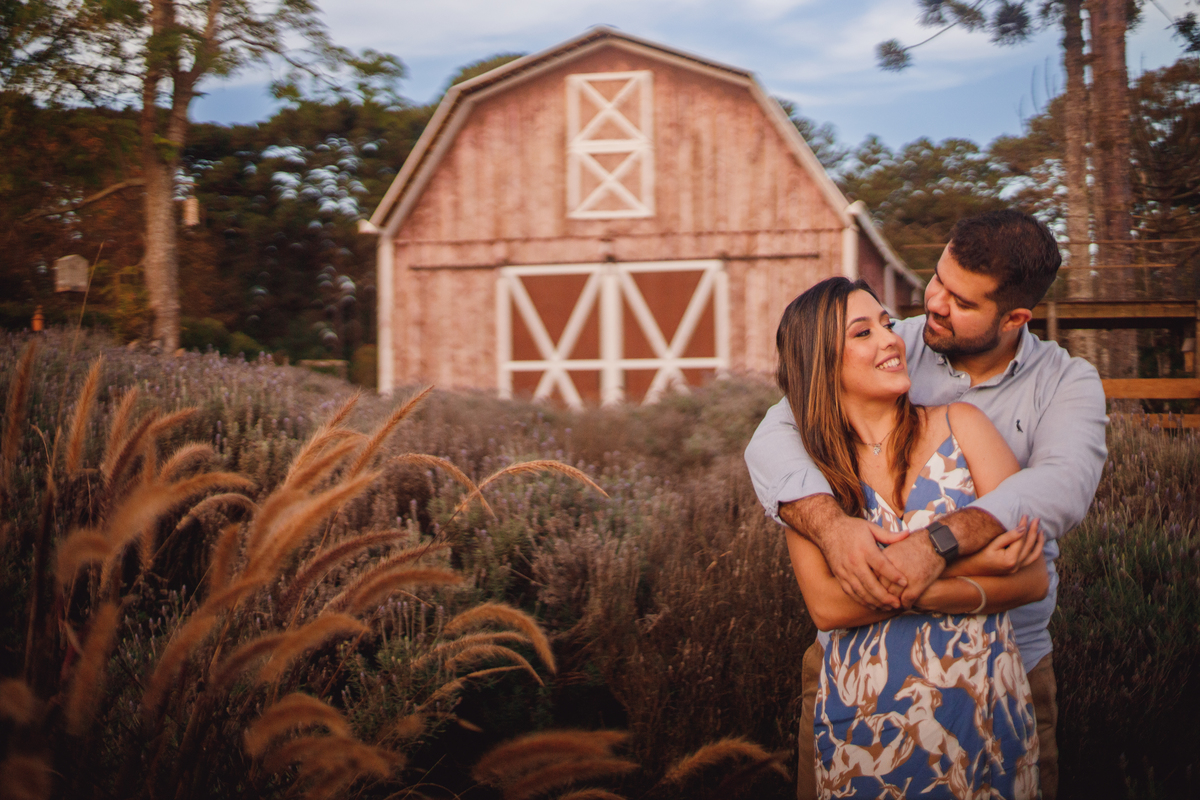 Fotografa familia Curitiba - ensaio externo Lavandário familia