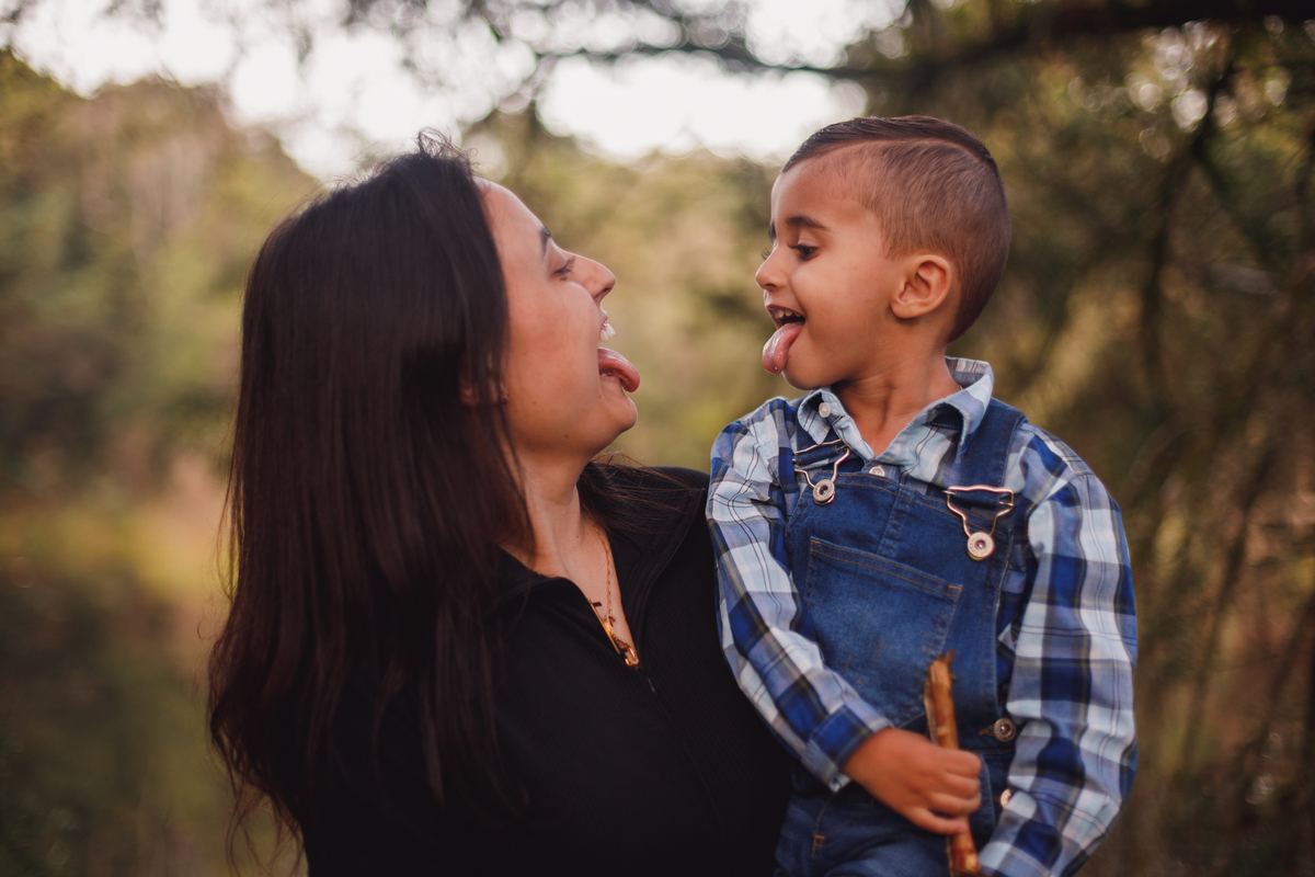 Fotografa familia curitiba - ensaio externo fazendinha vila dos animais