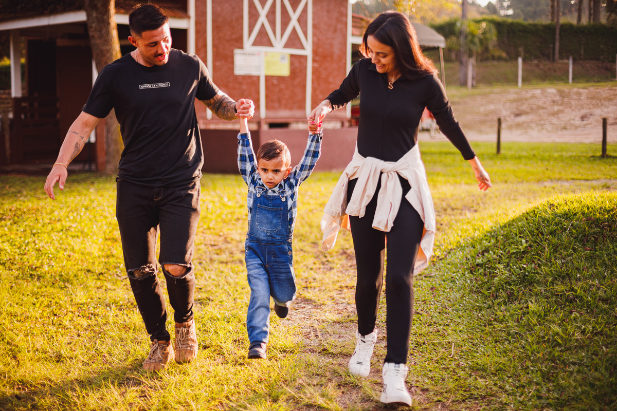 Fotografa familia curitiba - ensaio externo fazendinha vila dos animais