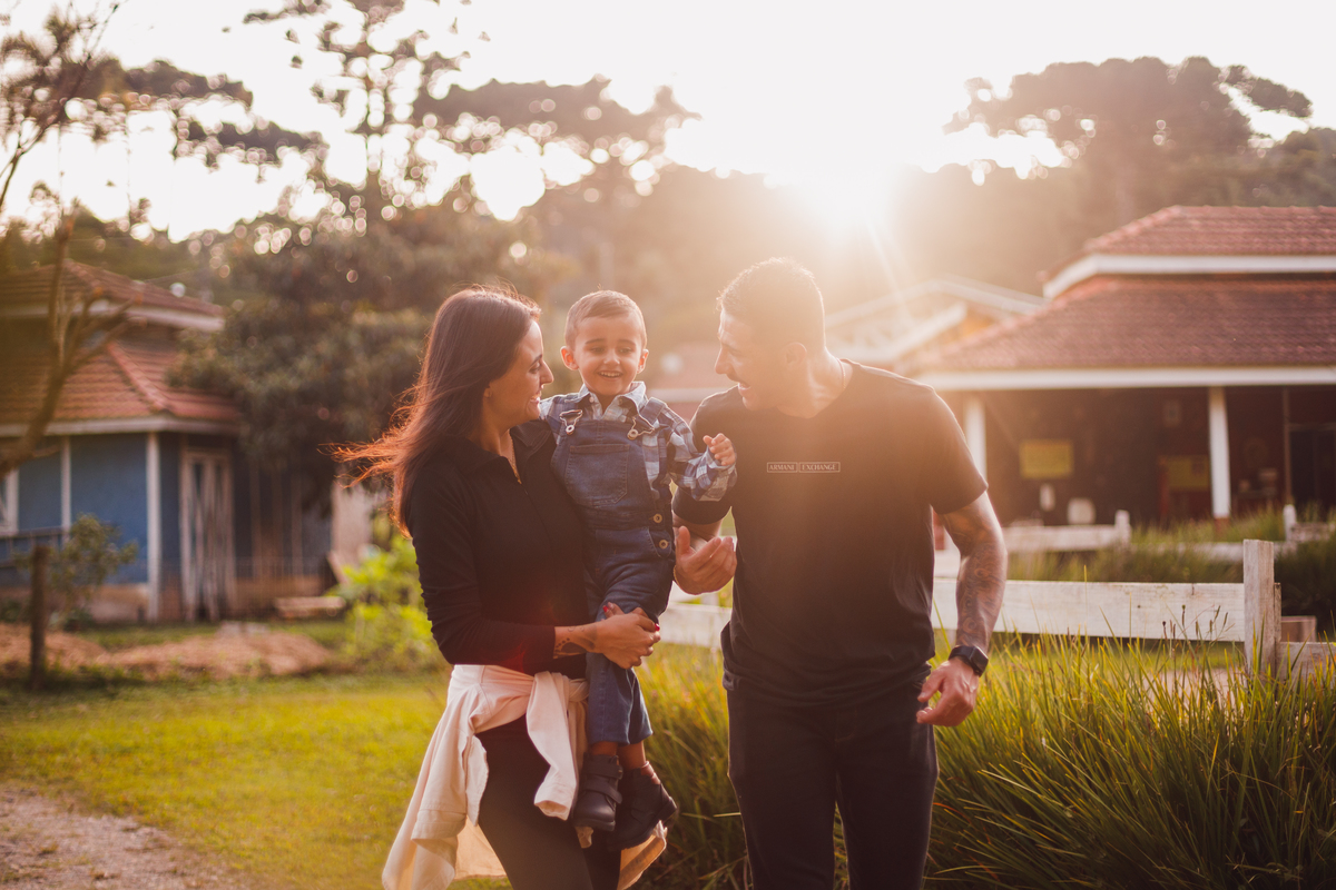 Fotografa familia curitiba - ensaio externo fazendinha vila dos animais