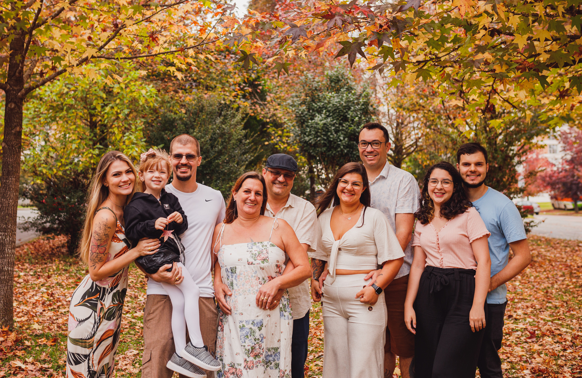 Fotografa familia Curitiba - Ensaio externo de outono na canaleta