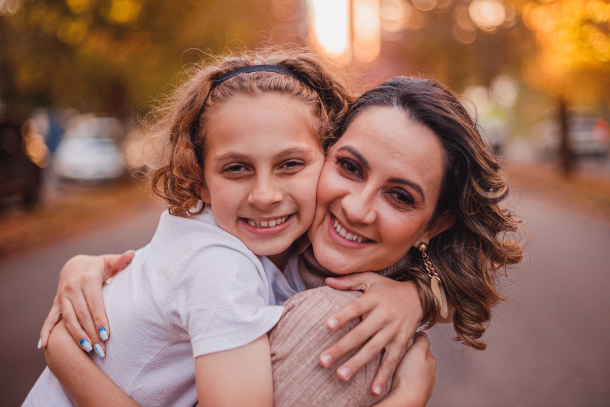 fotografa familia Curitiba - ensaio externo de outono de familia