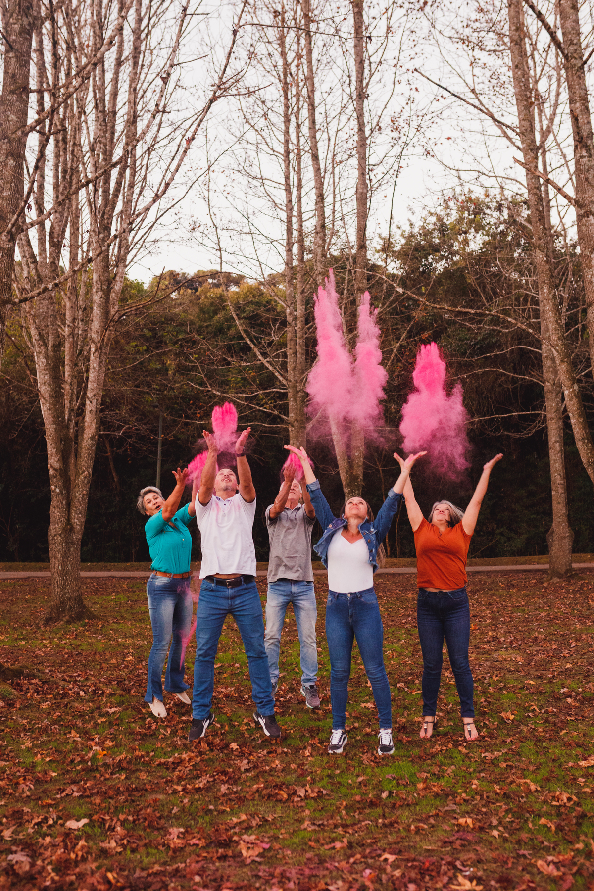 Fotografa familia curitiba - ensaio externo revelação menina