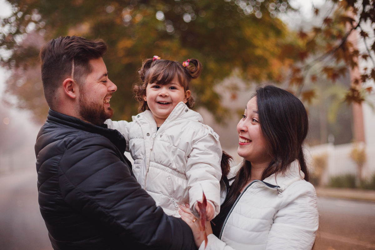 Fotografa familia Curitiba - Ensaio externo de outono em familia