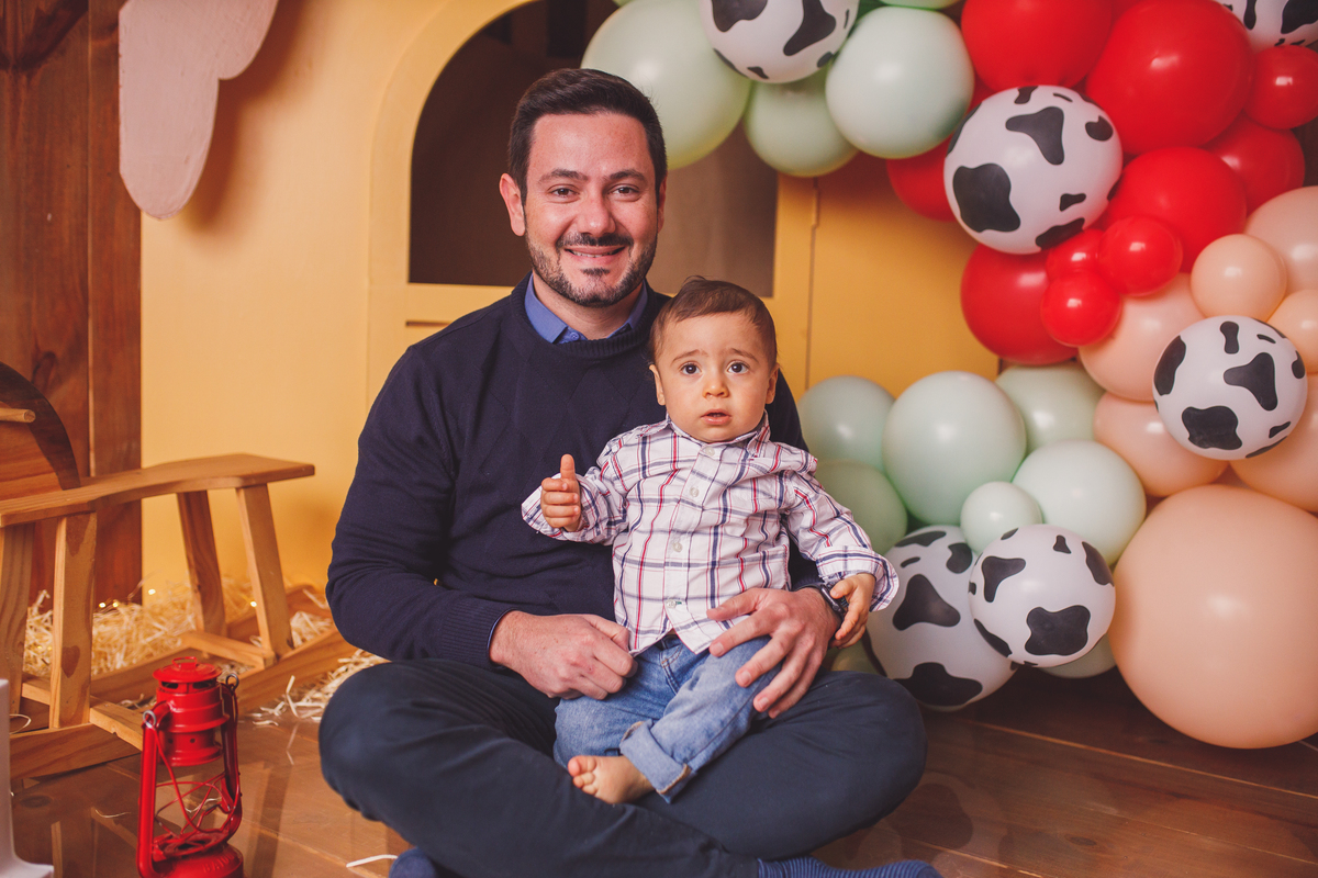 Fotografa familia Curitiba - smash the cake menino fazendinha