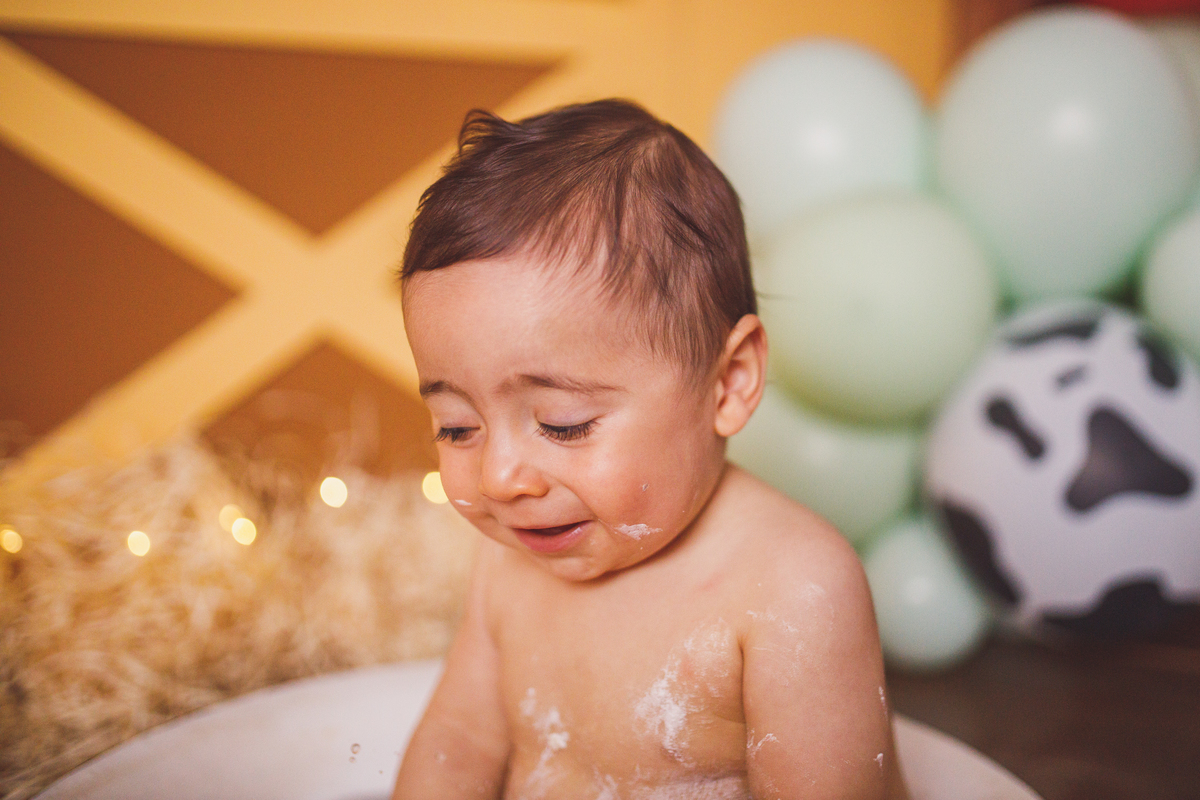 Fotografa familia Curitiba - smash the cake menino fazendinha