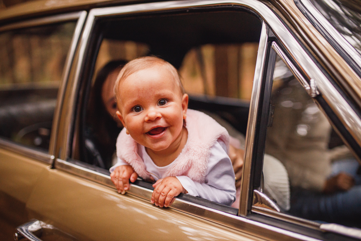 Fotografa familia curitiba - ensaio externo carro antigo