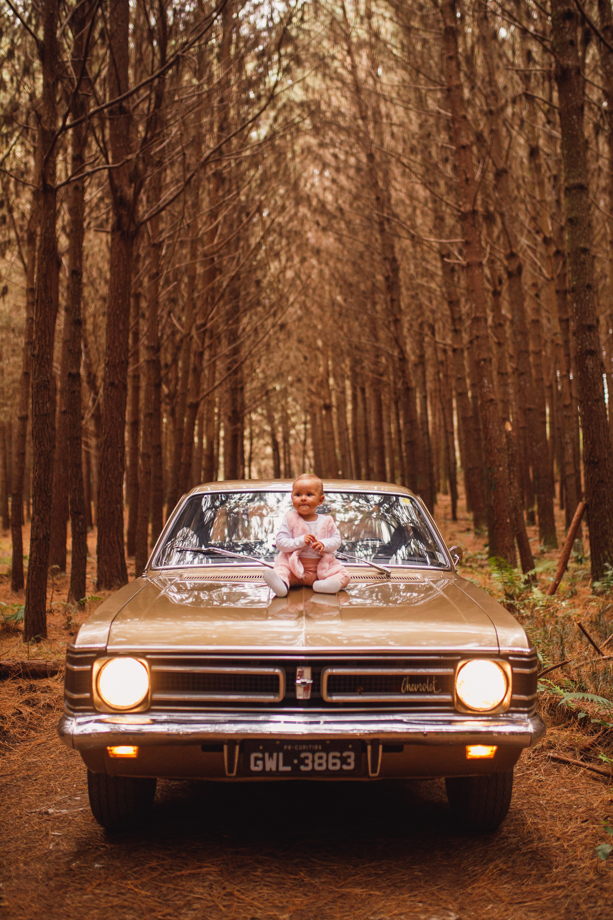 Fotografa familia curitiba - ensaio externo carro antigo