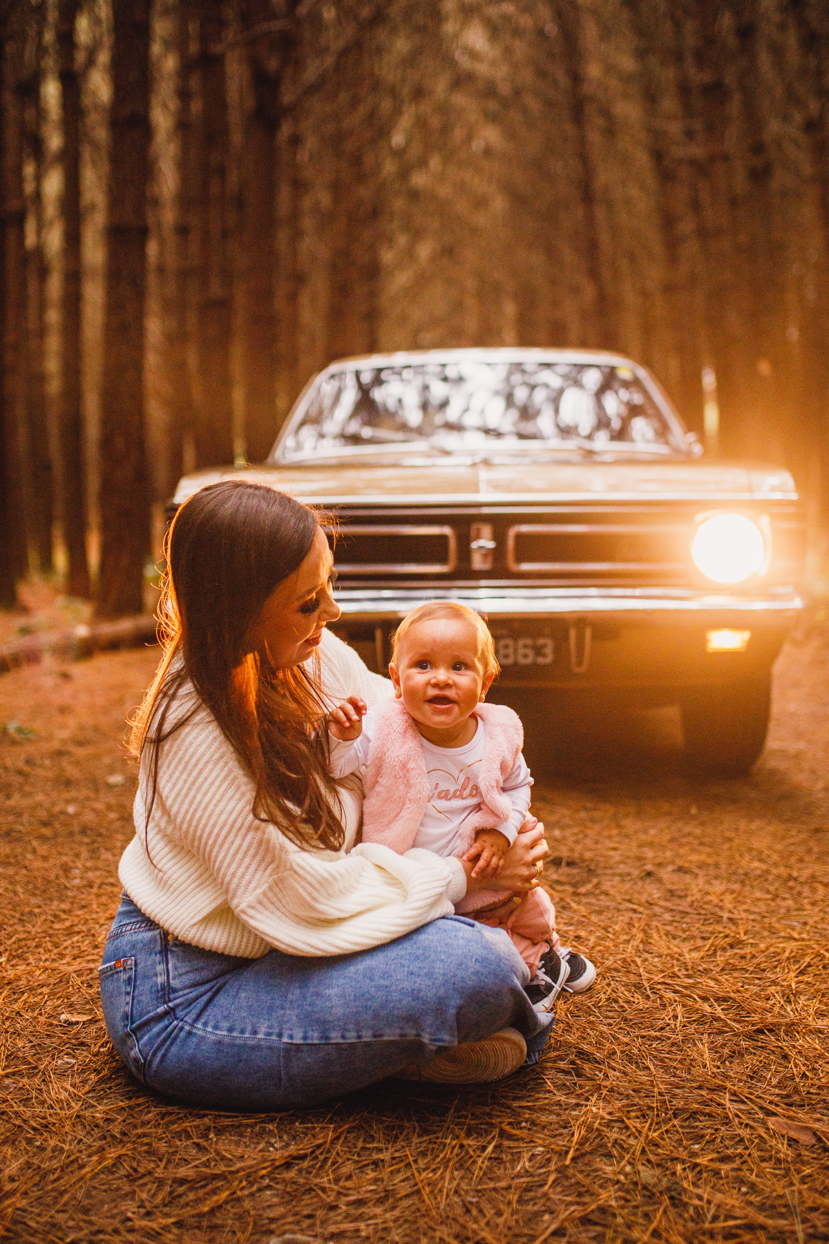 Fotografa familia curitiba - ensaio externo carro antigo