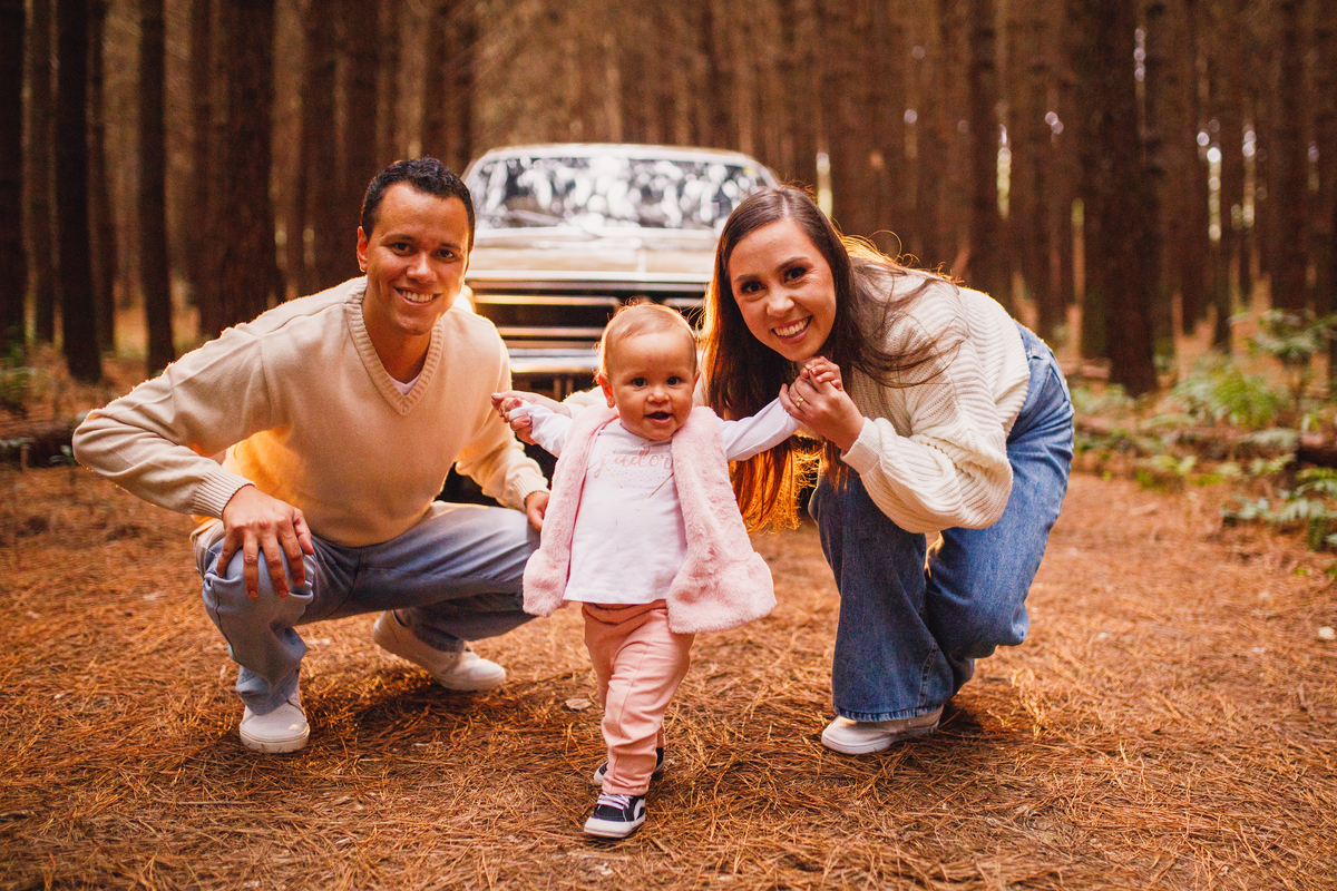 Fotografa familia curitiba - ensaio externo carro antigo