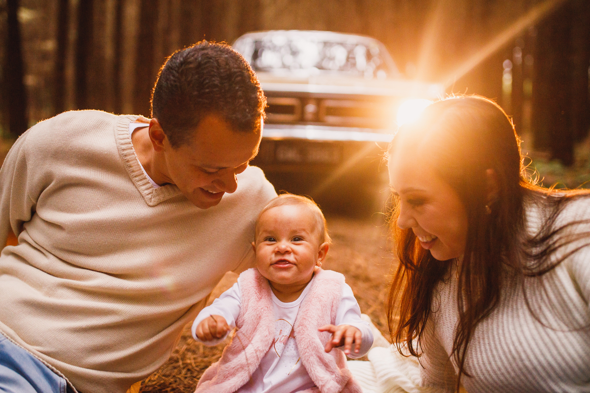 Fotografa familia curitiba - ensaio externo carro antigo
