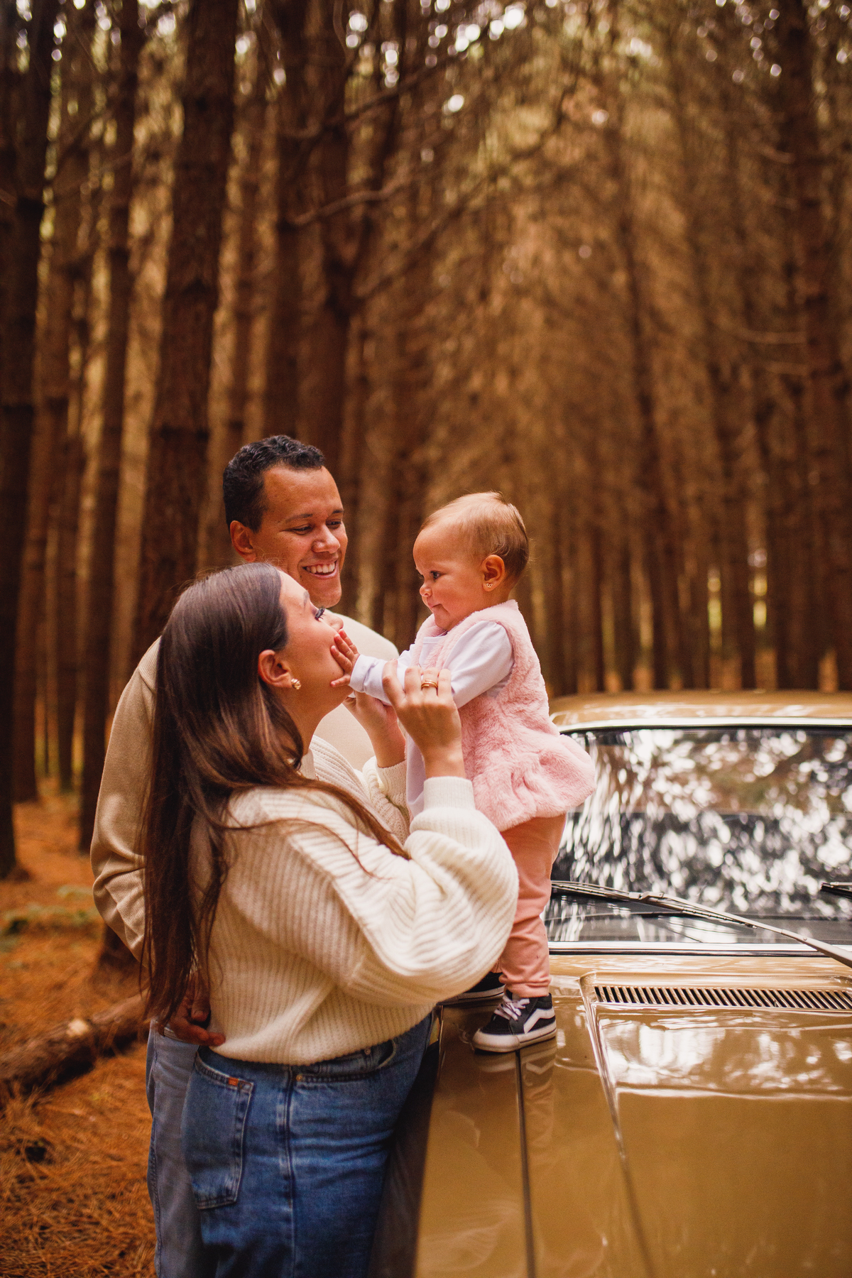 Fotografa familia curitiba - ensaio externo carro antigo
