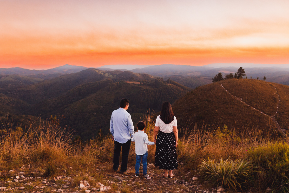 Fotografa familia Curitiba - ensaio externo morro tres barras