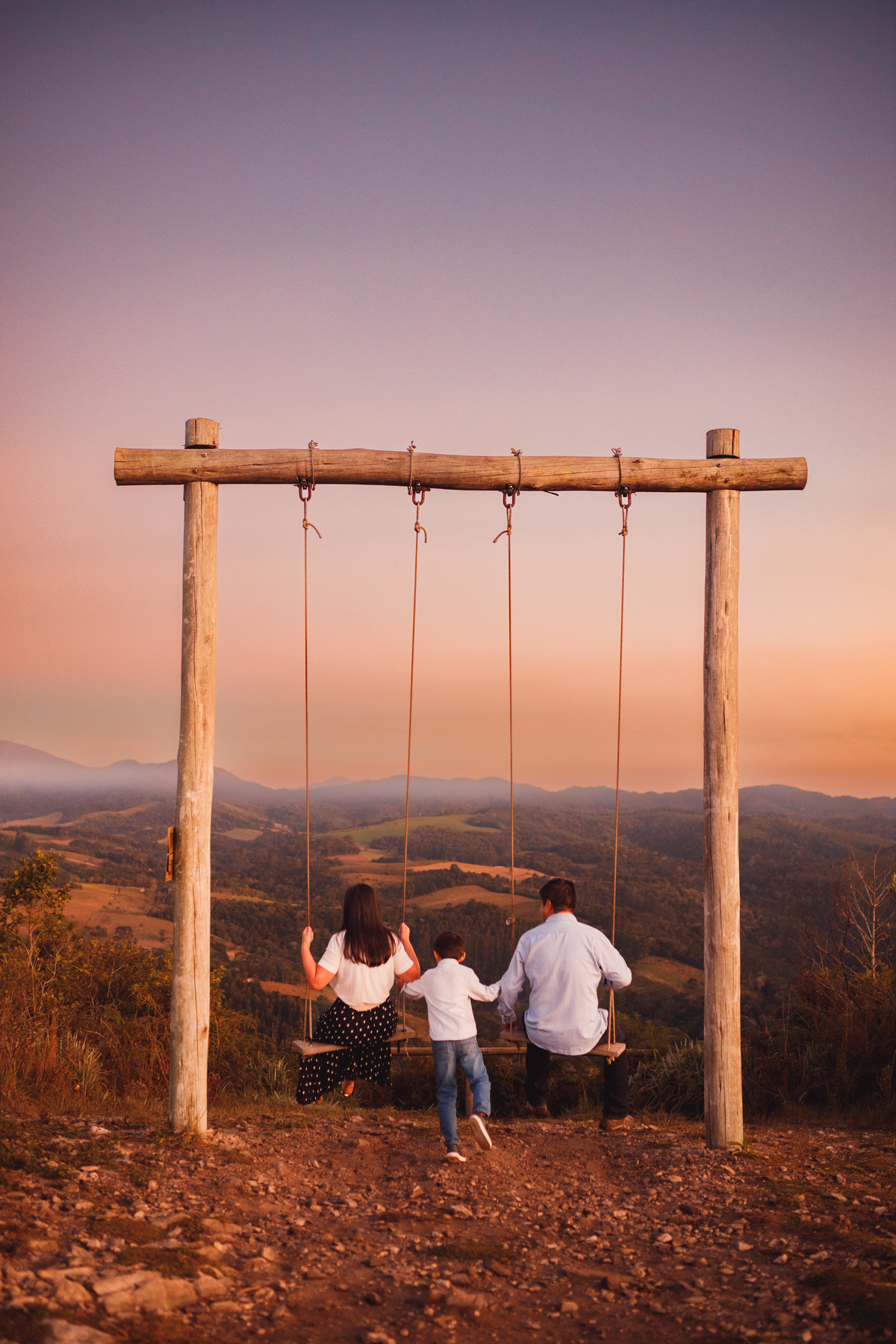 Fotografa familia Curitiba - ensaio externo morro tres barras