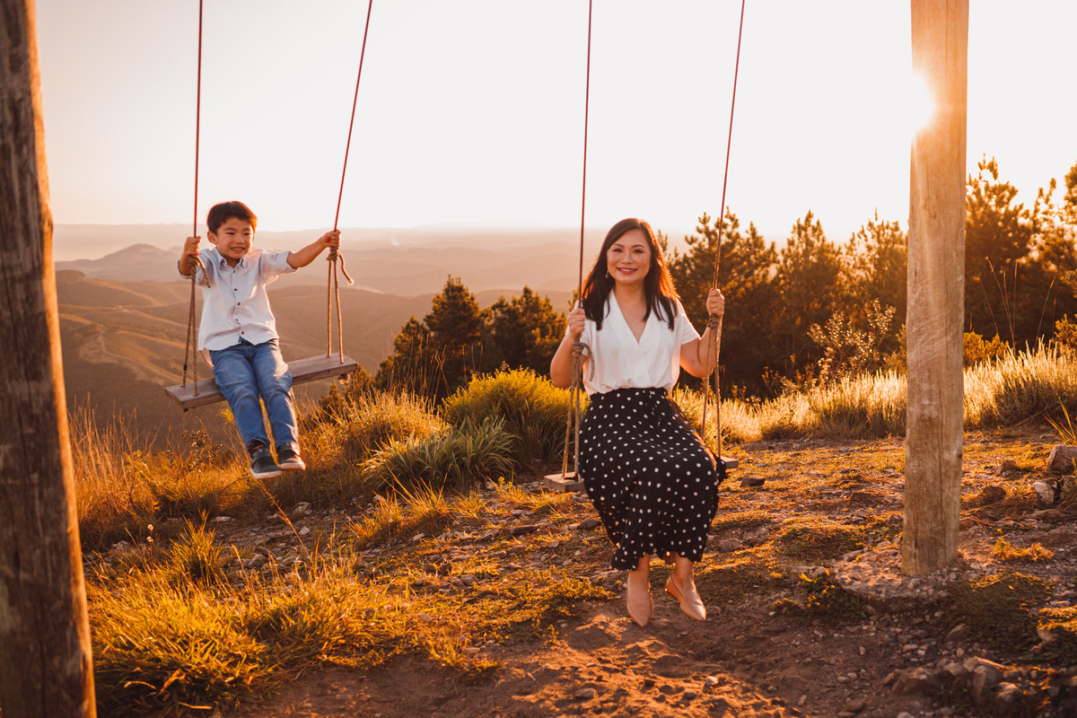 Fotografa familia Curitiba - ensaio externo morro tres barras