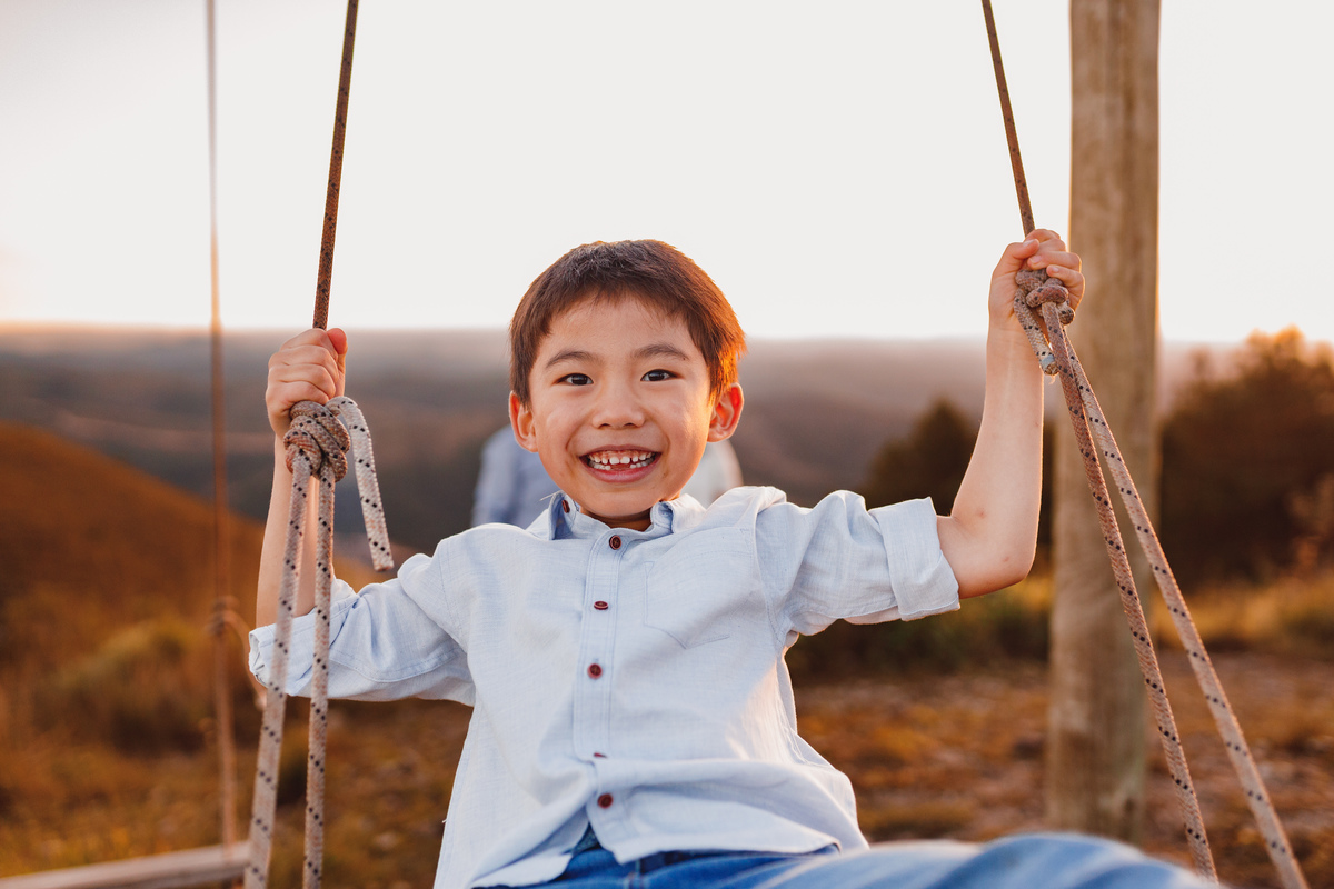 Fotografa familia Curitiba - ensaio externo morro tres barras