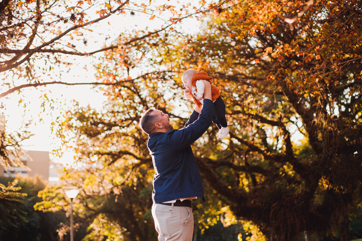 Fotografa familia Curitiba - ensaio externo de outono bebes