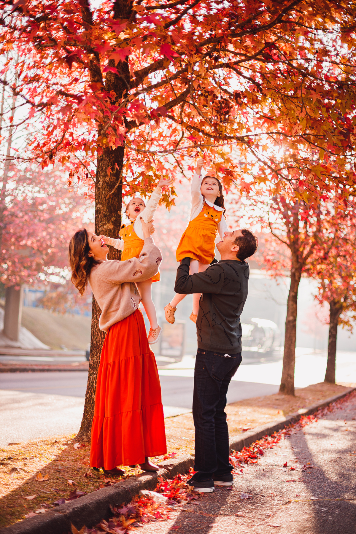 Fotografa familia Curitiba - ensaio externo de outono em familia