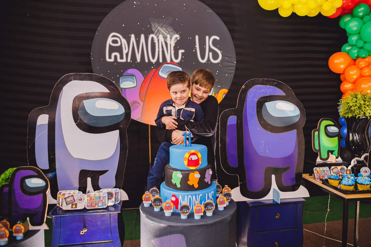 Fotografa familia curitiba - aniversario amazing point amongus