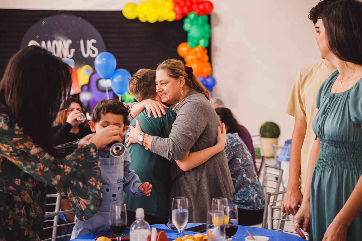 Fotografa familia curitiba - aniversario amazing point amongus