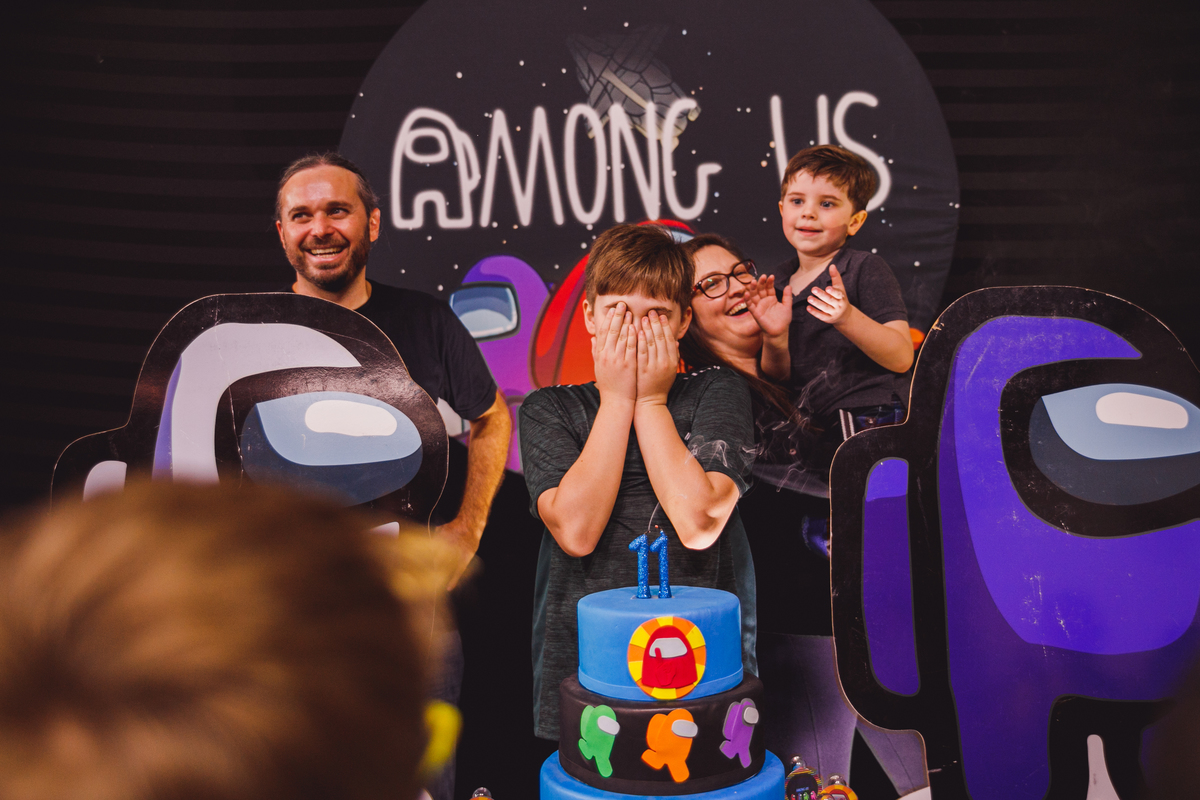 Fotografa familia curitiba - aniversario amazing point amongus