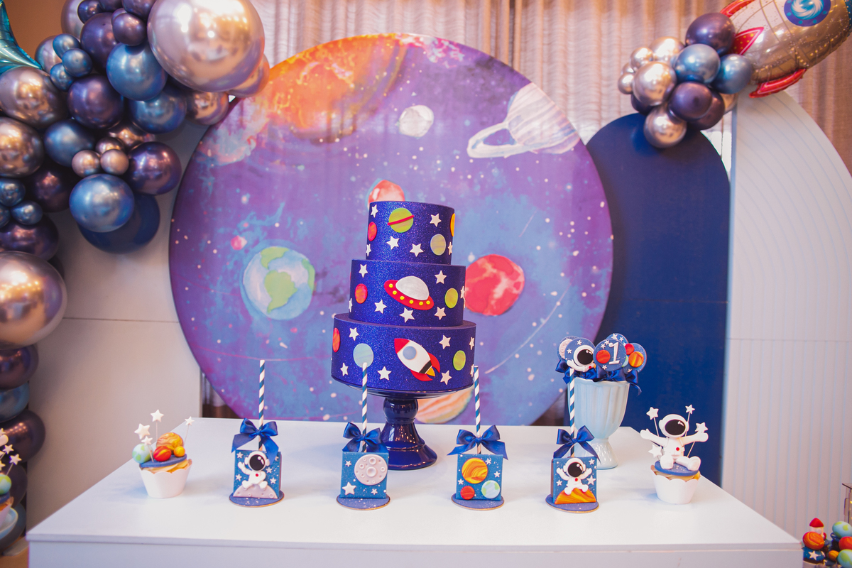 Fotografa familia curitiba - aniversario bebe 1 ano astronauta