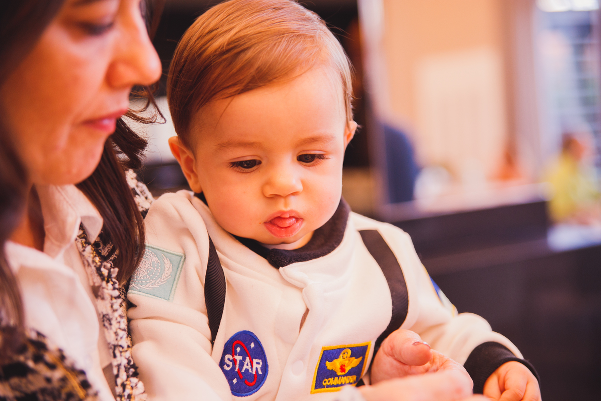 Fotografa familia curitiba - aniversario bebe 1 ano astronauta