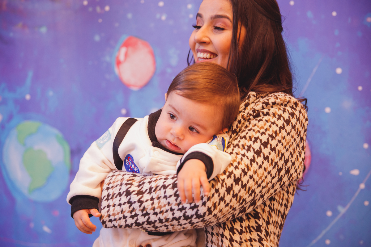 Fotografa familia curitiba - aniversario bebe 1 ano astronauta