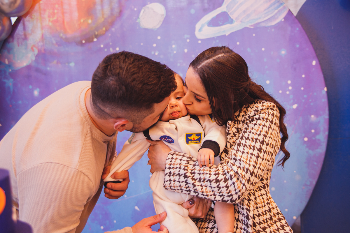 Fotografa familia curitiba - aniversario bebe 1 ano astronauta