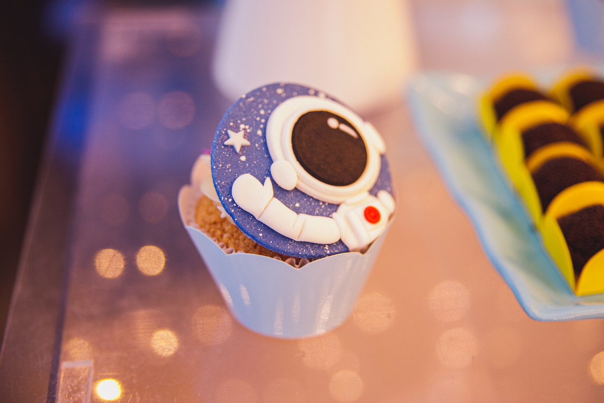 Fotografa familia curitiba - aniversario bebe 1 ano astronauta