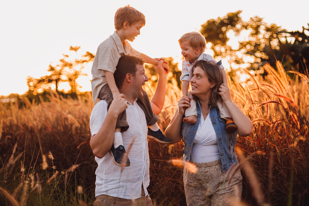 Fotografa familia curitiba - Holambra ensaio externo no girassol