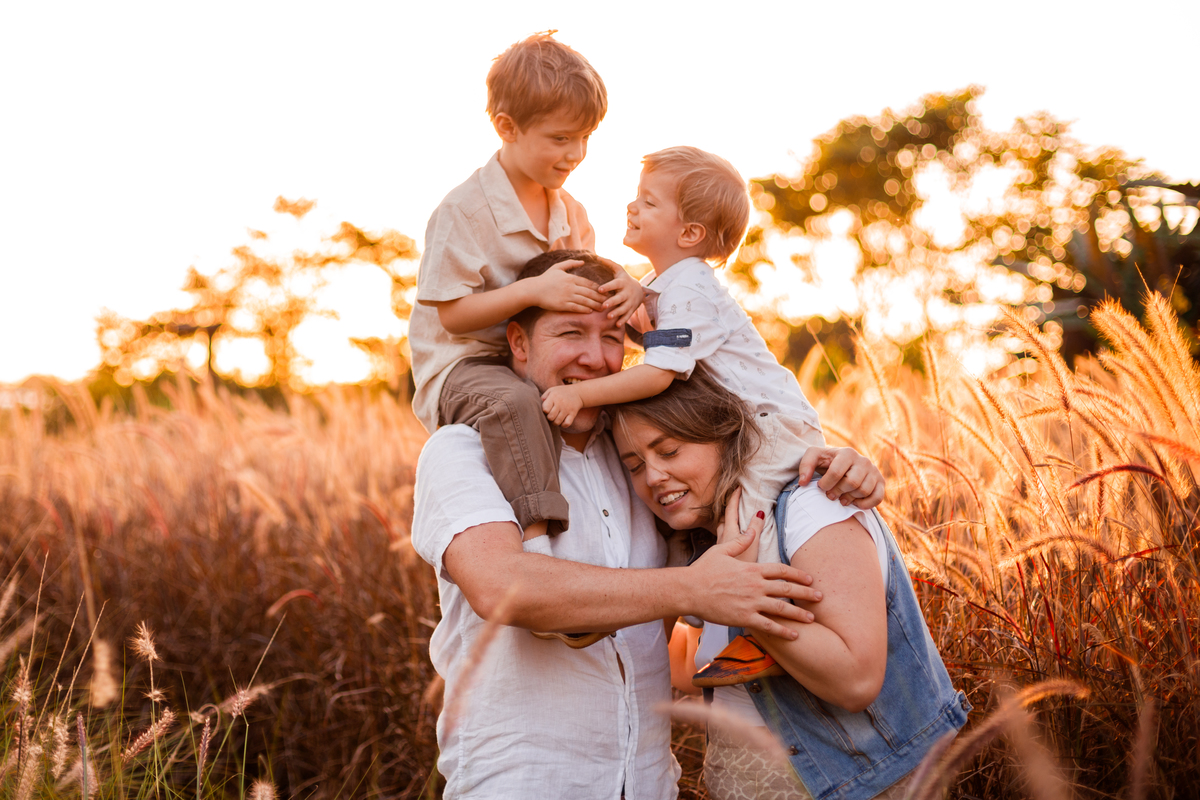 Fotografa familia curitiba - Holambra ensaio externo no girassol