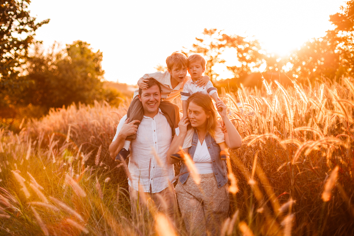Fotografa familia curitiba - Holambra ensaio externo no girassol