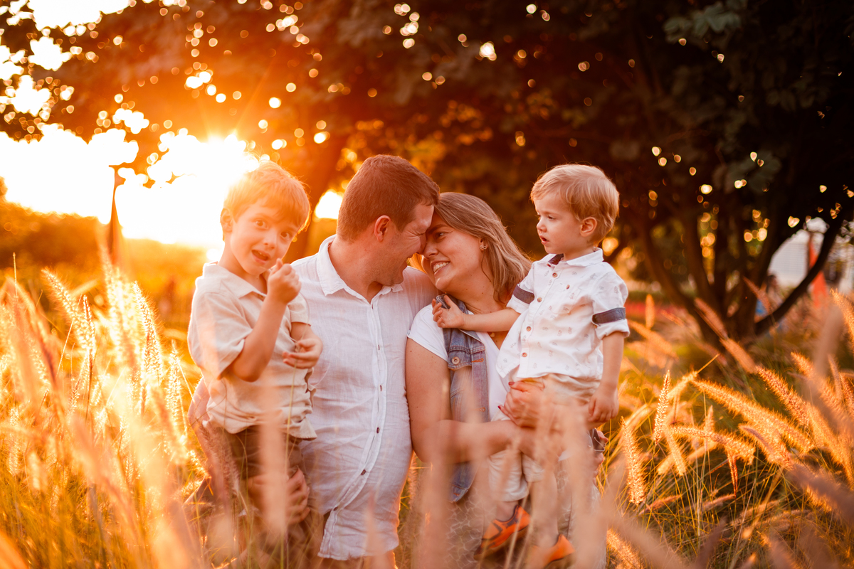 Fotografa familia curitiba - Holambra ensaio externo no girassolFotografa familia curitiba - Holambra ensaio externo no girassol