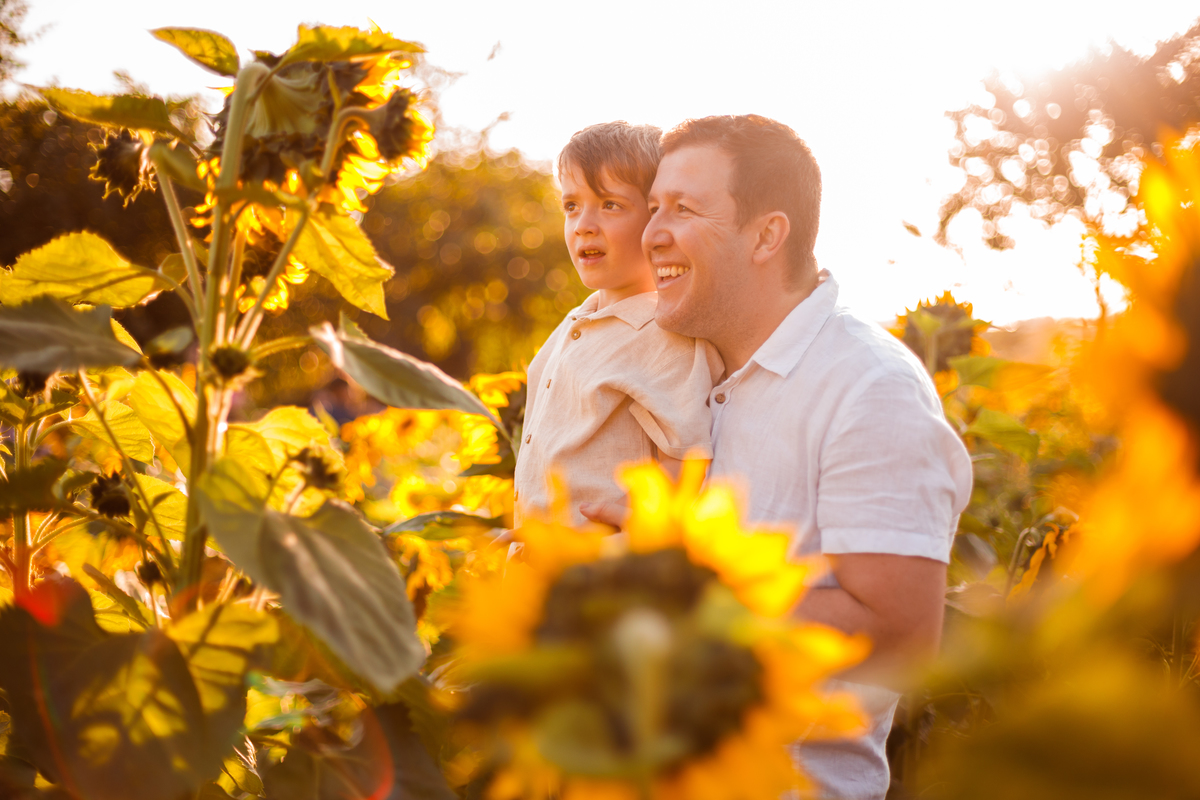 Fotografa familia curitiba - Holambra ensaio externo no girassol