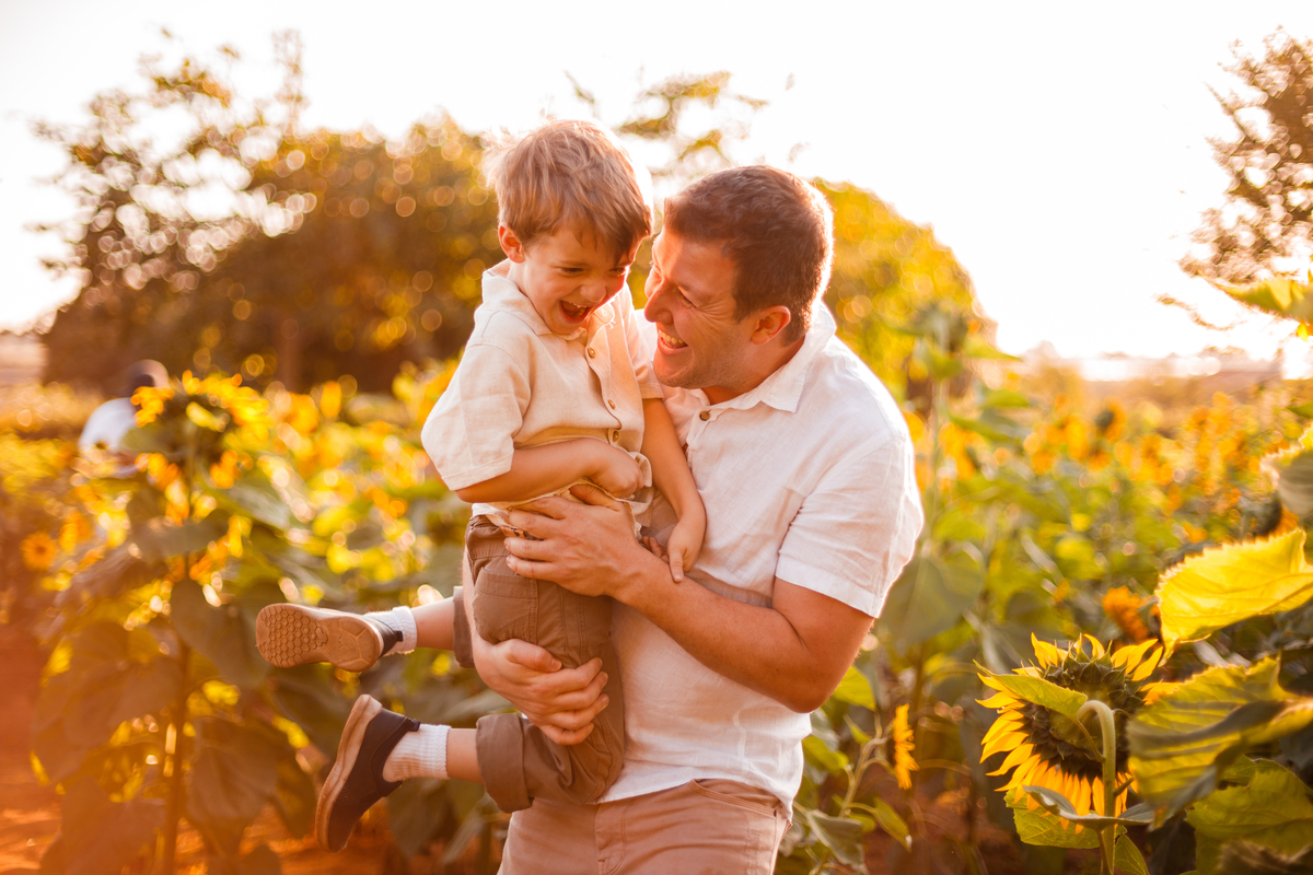 Fotografa familia curitiba - Holambra ensaio externo no girassol