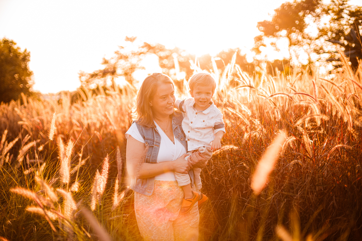 Fotografa familia curitiba - Holambra ensaio externo no girassol