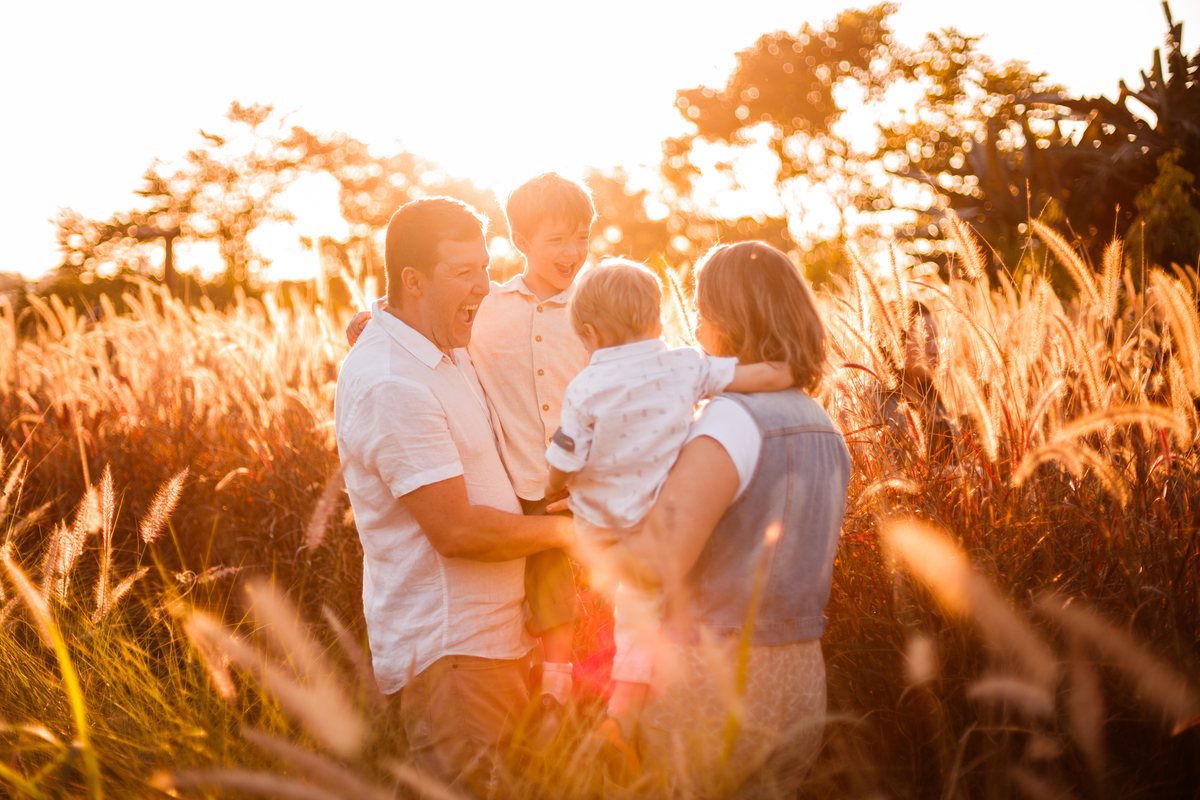 Fotografa familia curitiba - Holambra ensaio externo no girassol