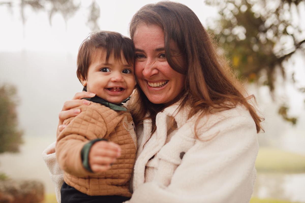 Fotografa familia Curitiba - ensaio externo parque tingui