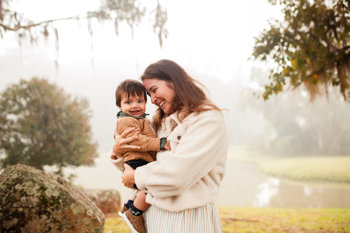 Fotografa familia Curitiba - ensaio externo parque tingui