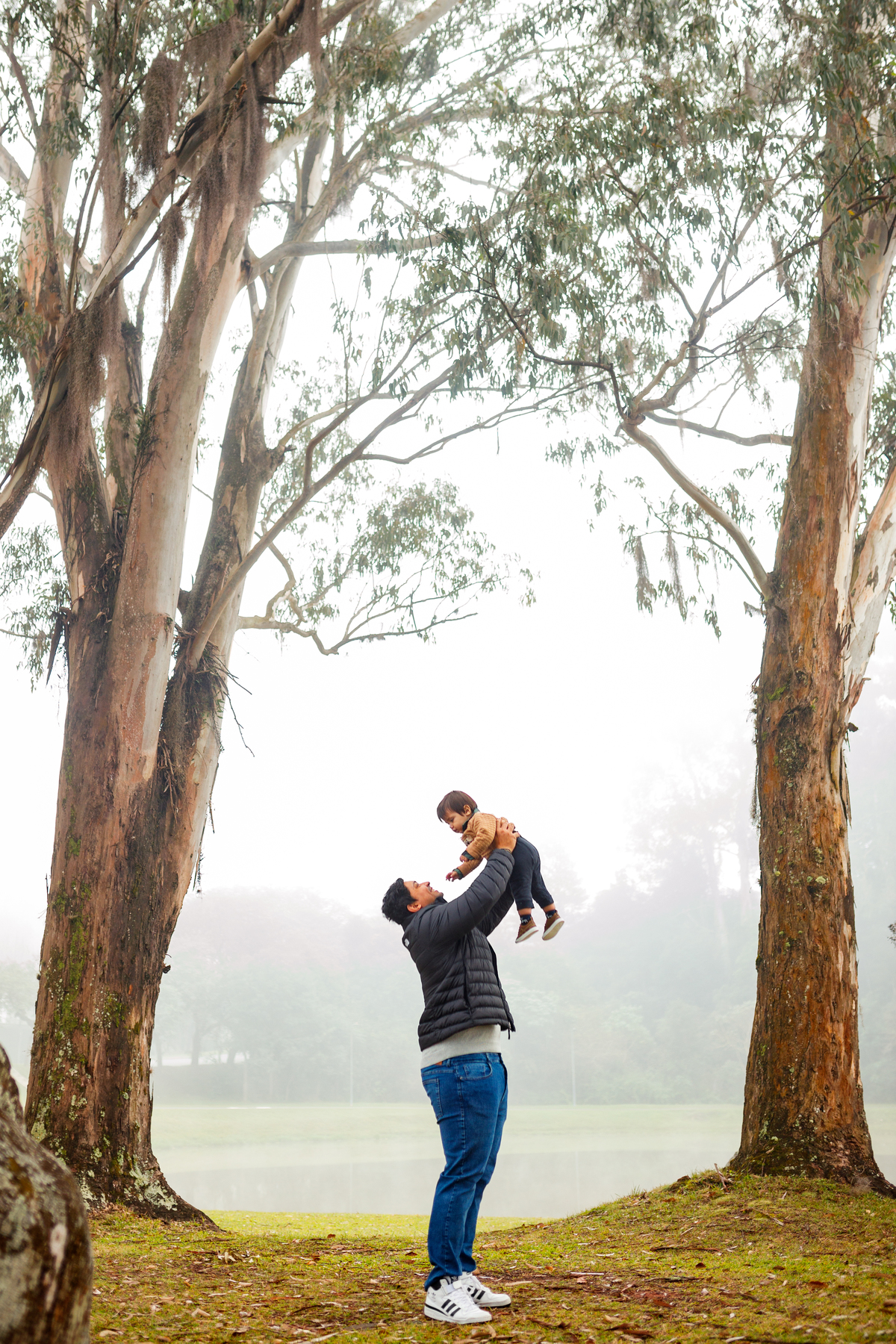 Fotografa familia Curitiba - ensaio externo parque tingui