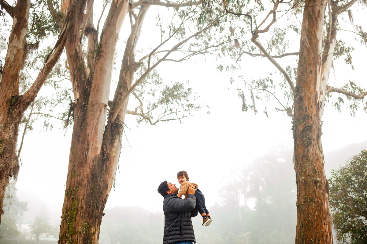 Fotografa familia Curitiba - ensaio externo parque tingui