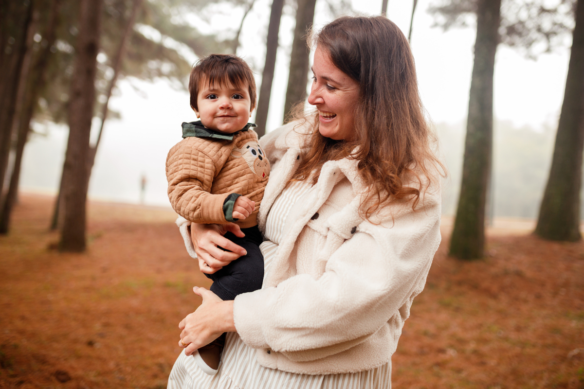 Fotografa familia Curitiba - ensaio externo parque tingui