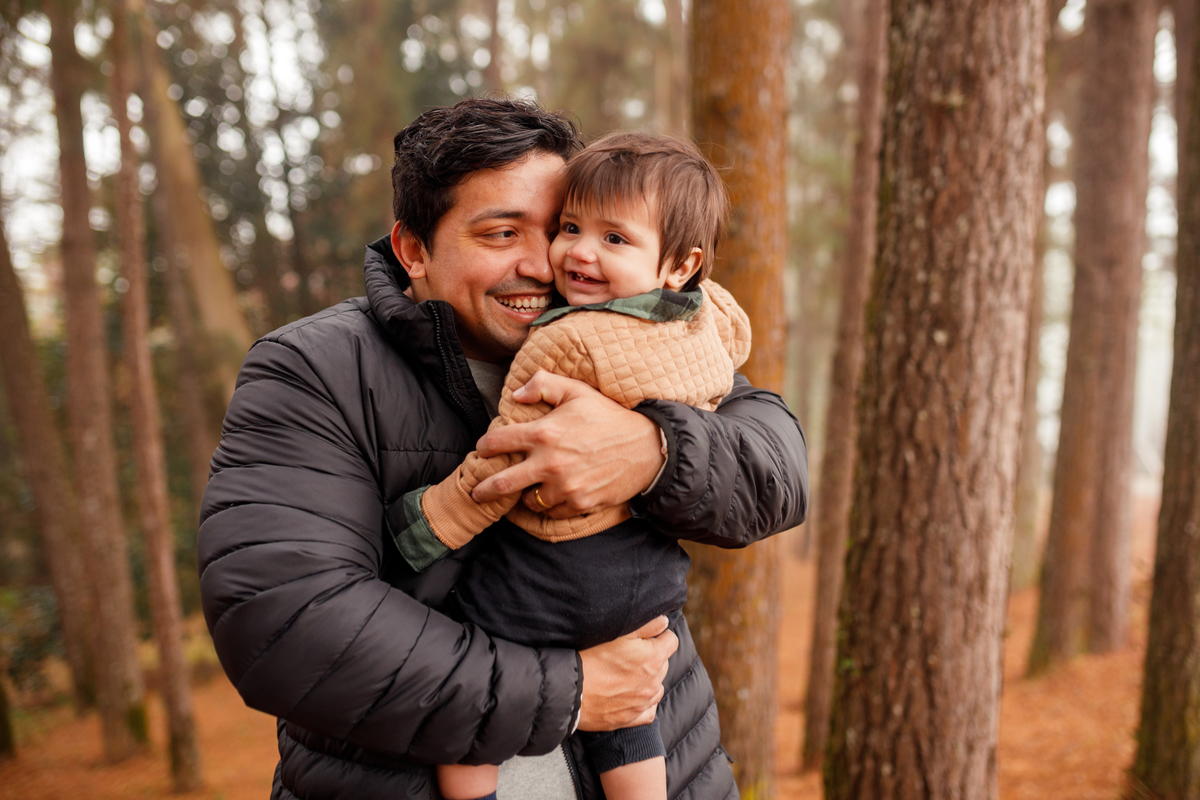 Fotografa familia Curitiba - ensaio externo parque tingui