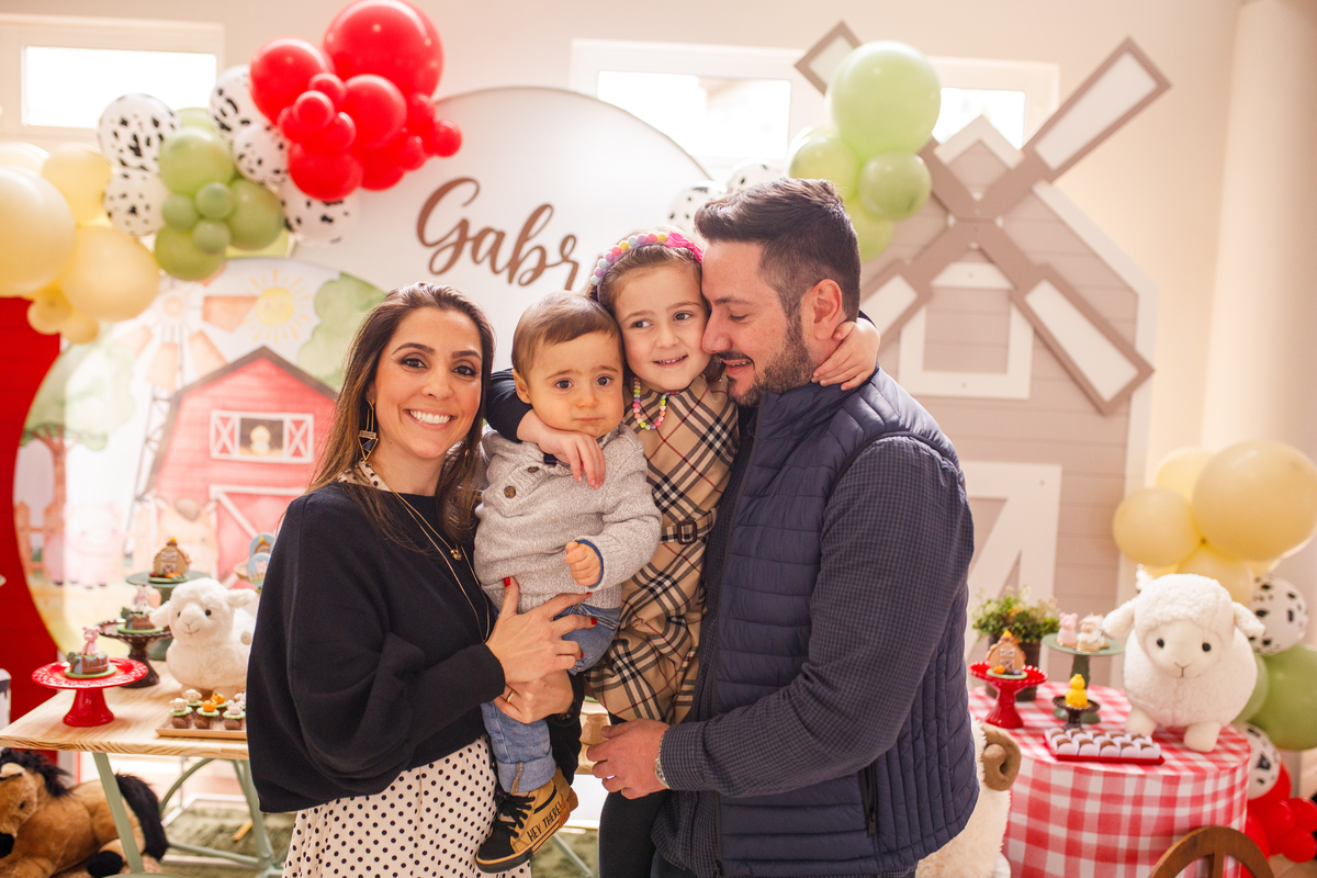 Fotografa familia curitiba - aniversario salvo de festas fazendinha