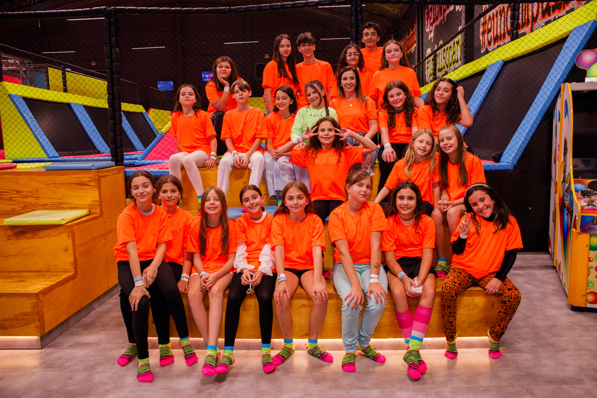 Fotografa familia Curitiba - aniversário impulso Park neon 