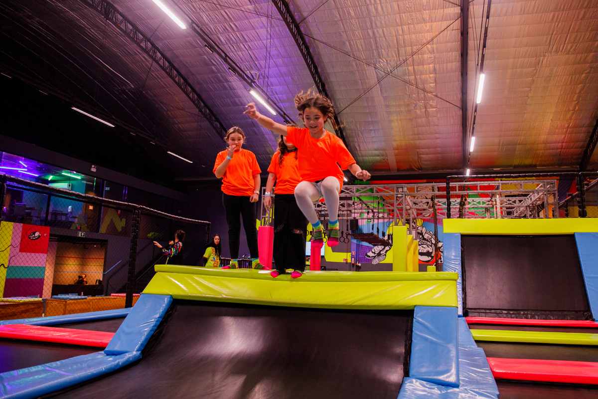 Fotografa familia Curitiba - aniversário impulso Park neon 