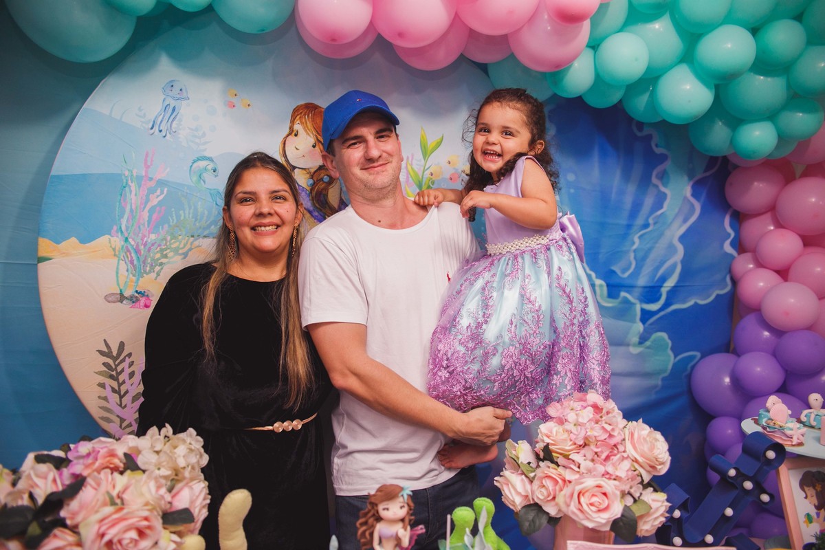 Fotografa familia Curitiba - aniversário sereias 3 anos menina